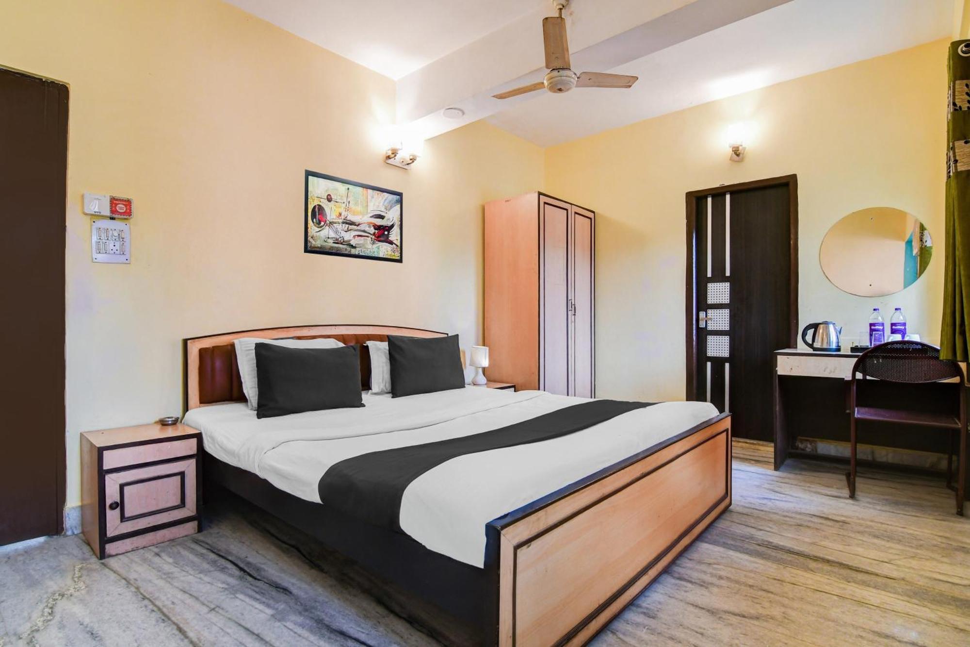 Super Hotel O Alipore Near Chetla Formerly Alipore Guest House Алипур Экстерьер фото